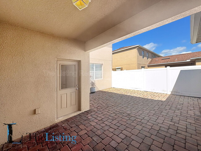 Building Photo - 11174 Savannah Landing Cir