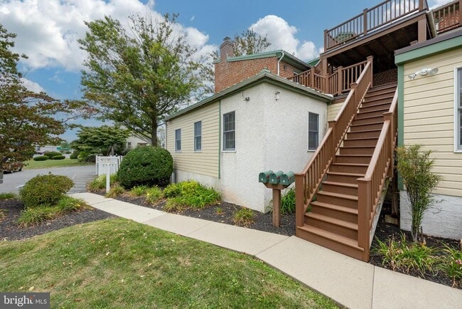 Building Photo - 397 W Ridge Pike