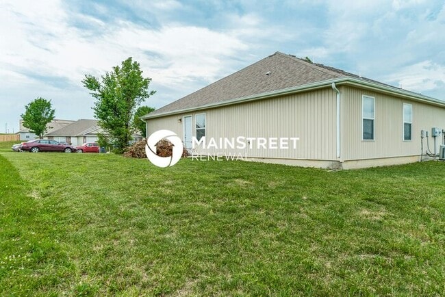 Building Photo - 3 Bedroom Pet-Friendly Home in Pleasant Hi...
