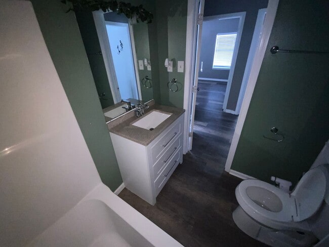 Building Photo - 111 E Pine St