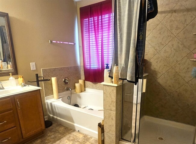 Building Photo - 15623 Harris Canyon Ln