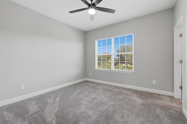 Building Photo - 15591 Honeybell Dr