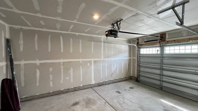 Building Photo - 243 Christiana Ln