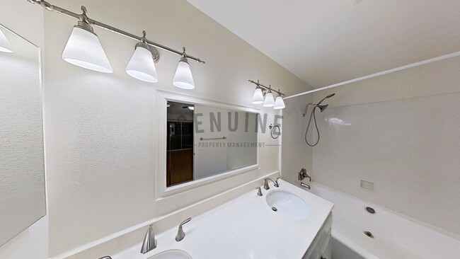 Building Photo - $750 Off 1st Month! Wonderful 3 Bedroom To...