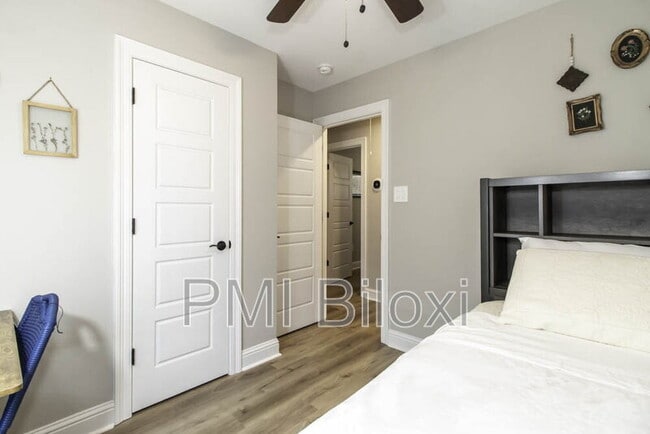 Building Photo - 143 Coral Breeze Dr