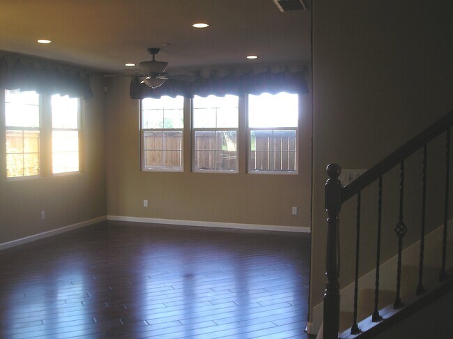 Building Photo - 67 E St