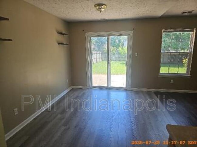 Building Photo - 13015 Wingstem Ct
