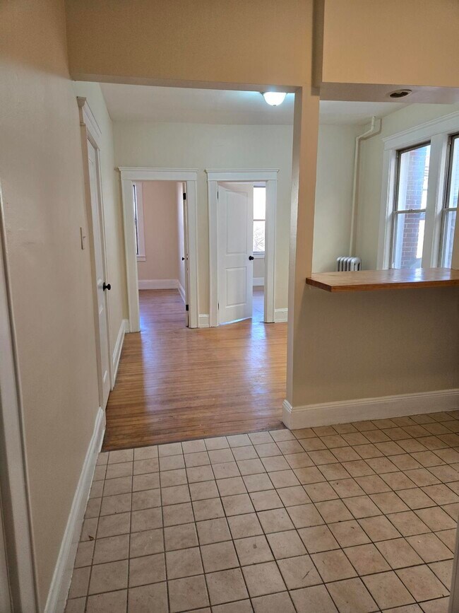 Building Photo - 436 Anderson Ave