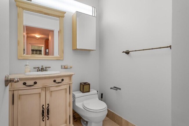 Building Photo - 1 bedroom in FOREST HILLS NY 11375