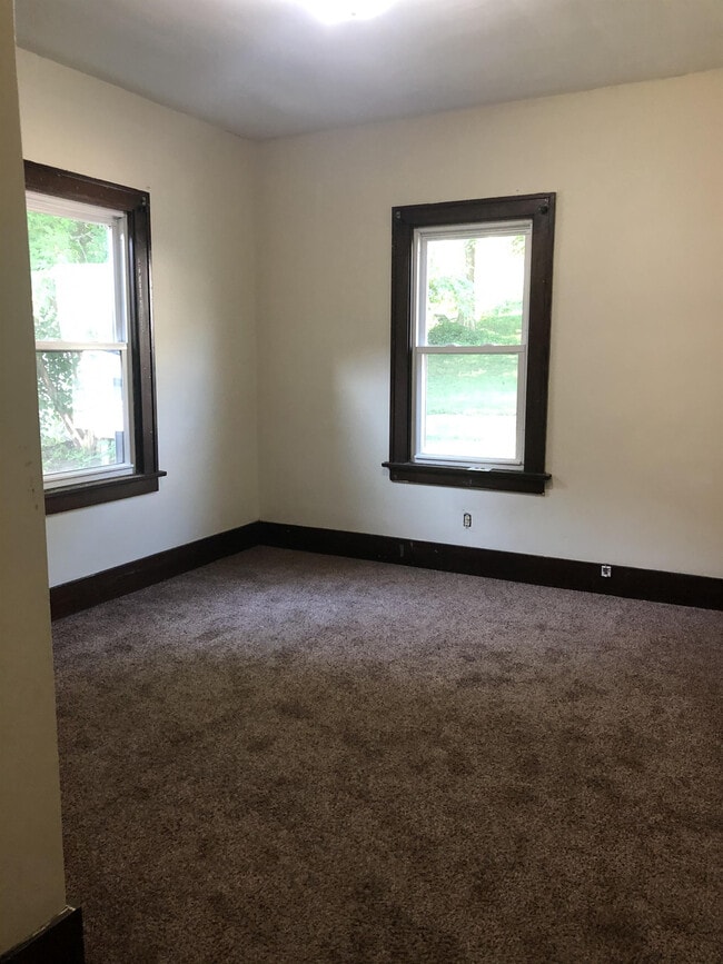 Building Photo - 2501 Central Ave