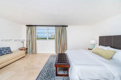 Building Photo - 609 Ocean Dr