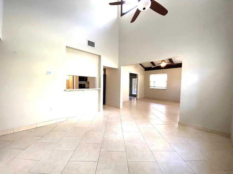 Dining room (2) - 12225 Environmental Dr