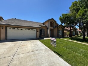 Building Photo - REDUCED!  4 Bedroom, 2 Bath Home with NEWER UDGRADES