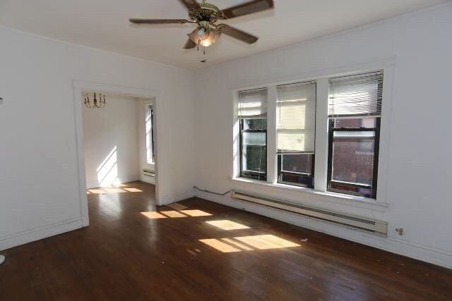 Primary Photo - 3824 N Fremont St