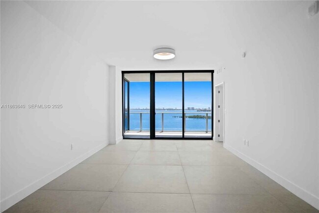 Building Photo - Northeast 24th Street, Miami, FL 33137 - 3 BR 3 BA condo