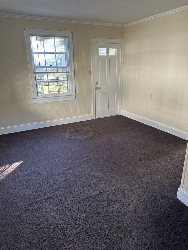 Building Photo - 1602 W Washington Ave