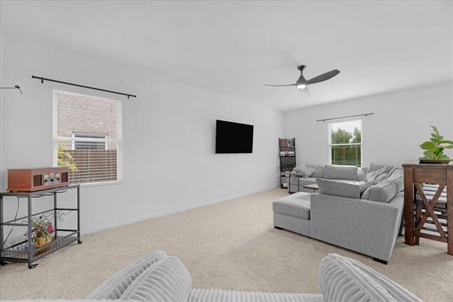 Building Photo - 10357 Jameson Ln
