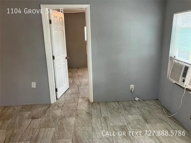 Building Photo - 1104 Grove St