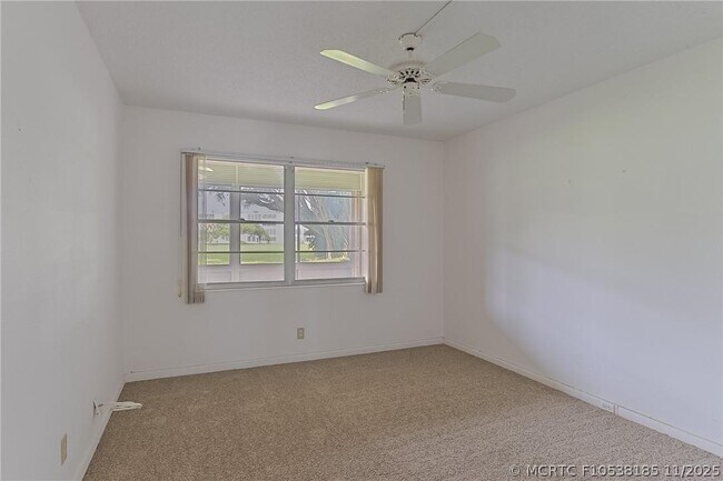Building Photo - 167 Grantham E