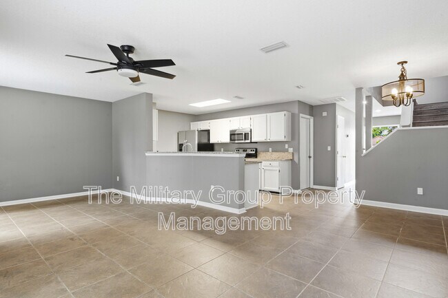 Building Photo - 3075 Falconer Dr