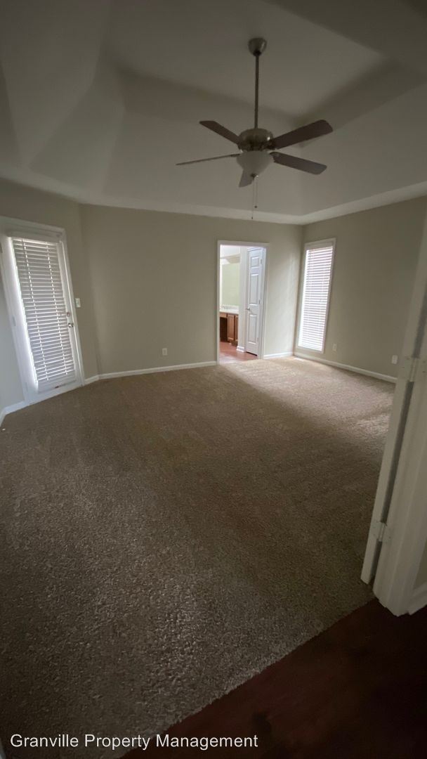 Building Photo - 3 br, 2.5 bath House - 616 Lone Oak Court