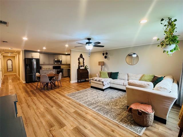 Building Photo - 2840 Oakdale St