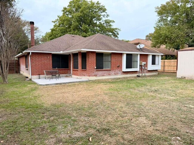 Building Photo - 1213 Bell Rock Cir