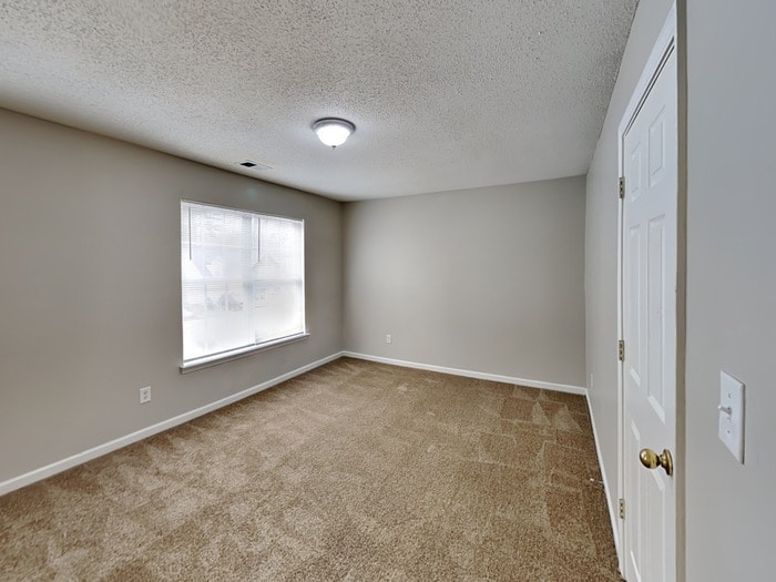 Building Photo - 3428 Ann Franklin Ct