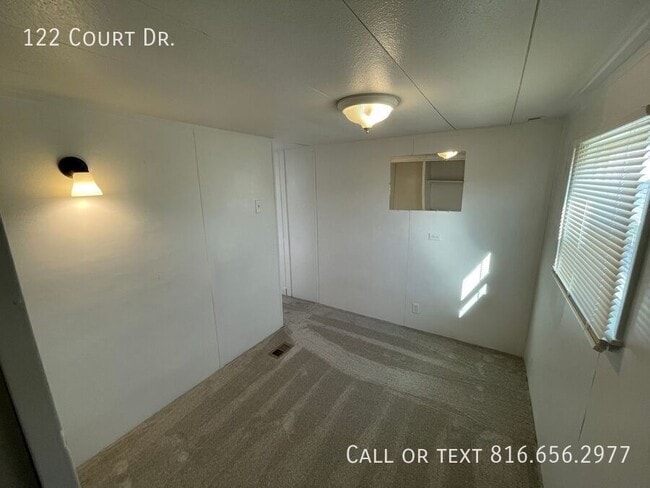 Building Photo - 122 Court Dr