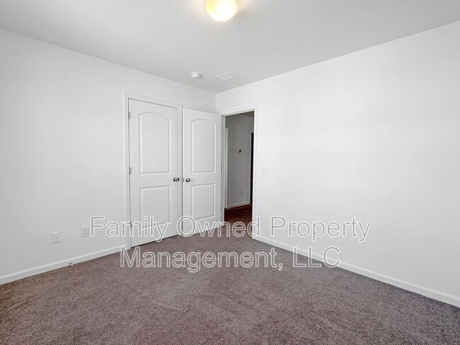 Building Photo - 105 Whimbrel Dr