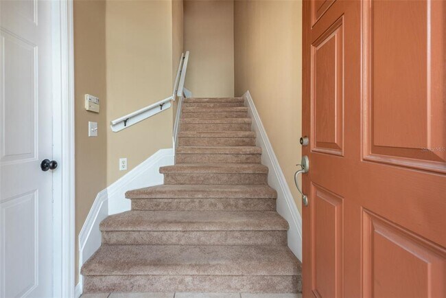 Building Photo - 6750 Eagle Feather Dr