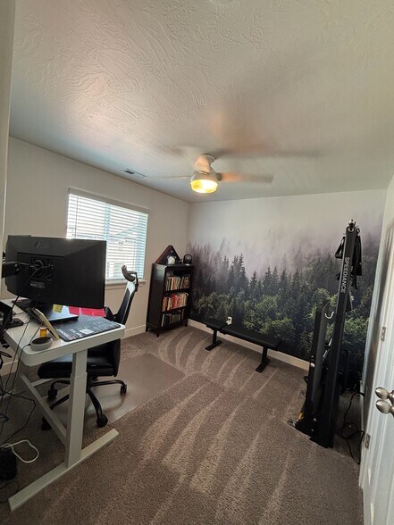Bedroom/Office - 421 E 280 N
