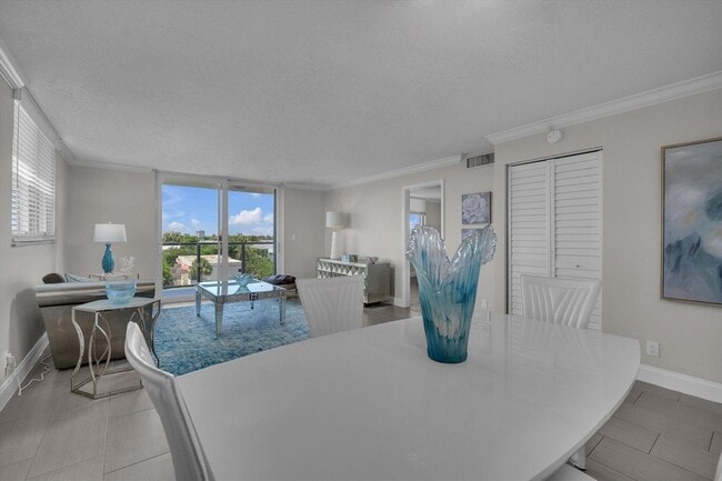 Building Photo - 601 N Ocean Blvd