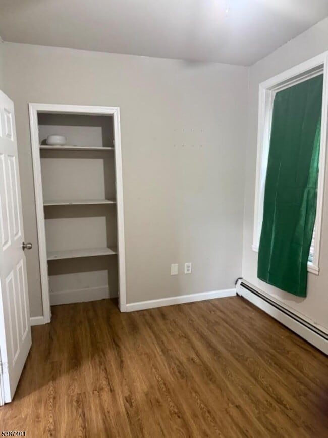 Building Photo - 85 Holsman St