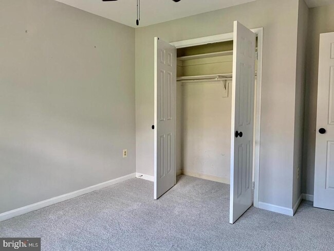 Building Photo - 7808 Hyson Park Ct