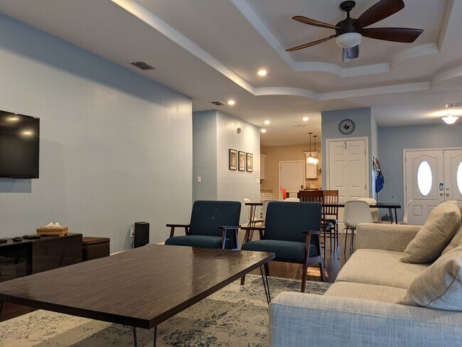 Building Photo - 105 Flathead Lake Dr