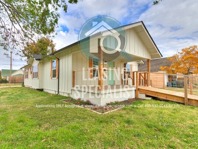 Building Photo - Norman 3 Bed 2 Bath New Custom Build Available for Immediate Move!!