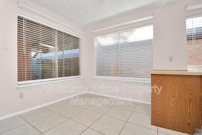 Building Photo - 19214 Cypress River Dr