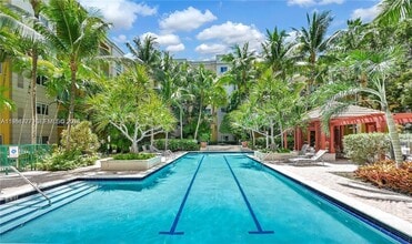 Building Photo - 6001 SW 70th St