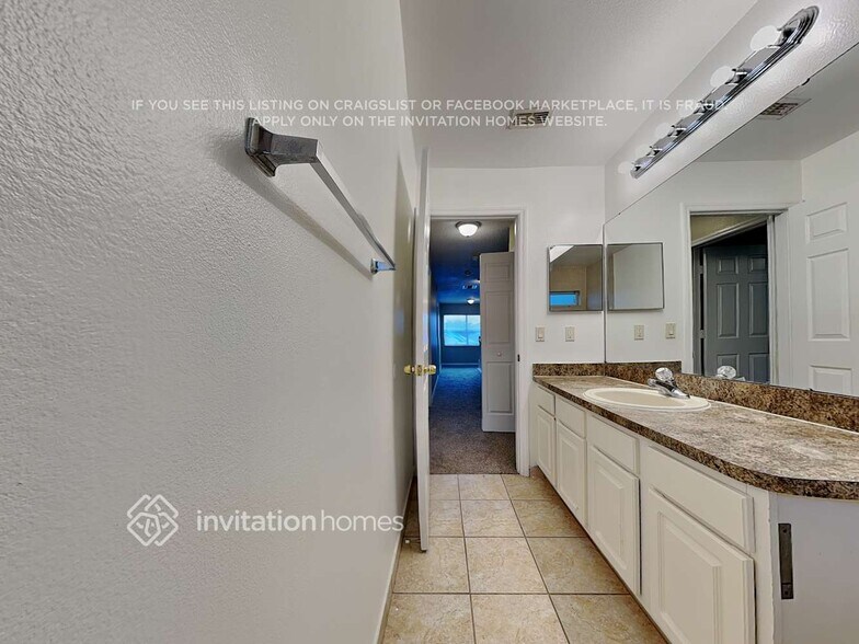 Building Photo - 13808 Greenebridge Ct