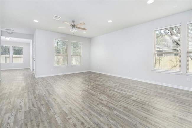 Building Photo - 1613 Winding Stream Trail