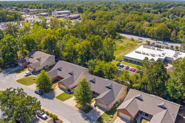 Building Photo - 1517 NW Bell Royal Ct