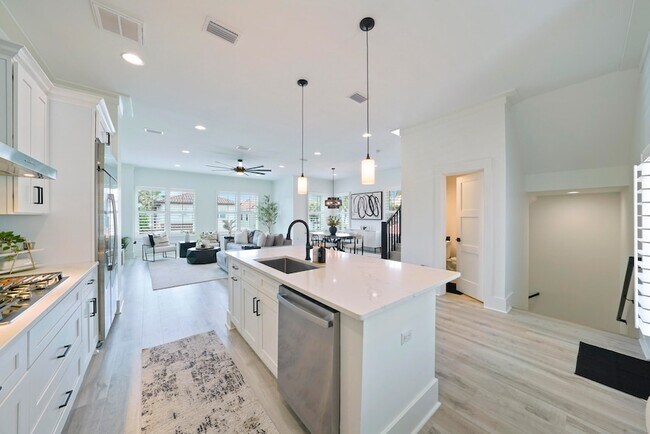 Building Photo - 4736 Amhurst Cir