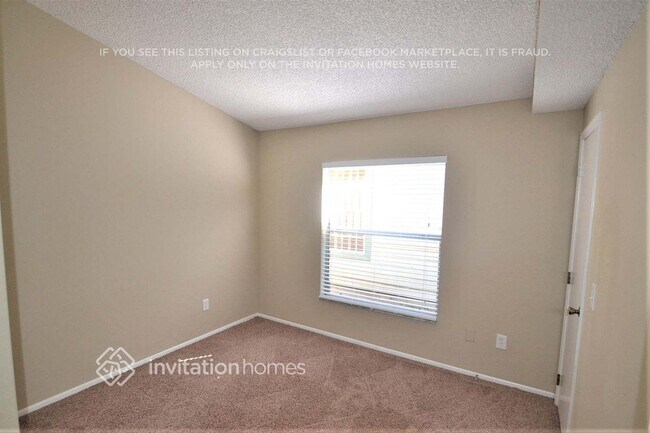 Building Photo - 1716 Chatham Cir