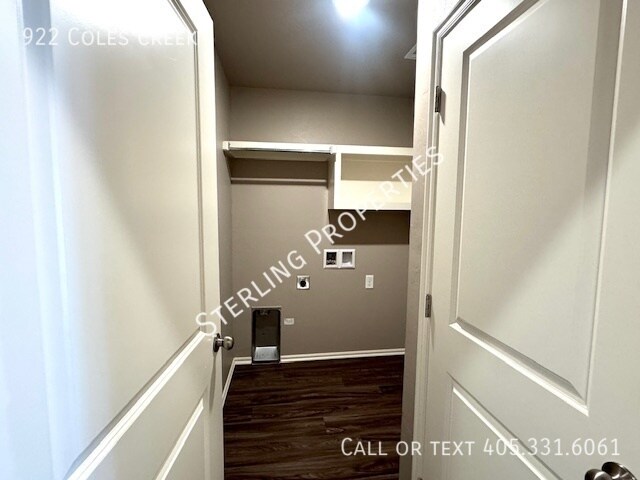 Building Photo - 922 Coles Creek