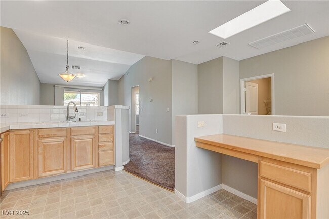 Building Photo - 669 Peachy Canyon Cir