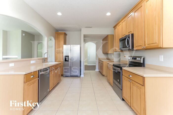 Building Photo - 2388 Eisner Dr