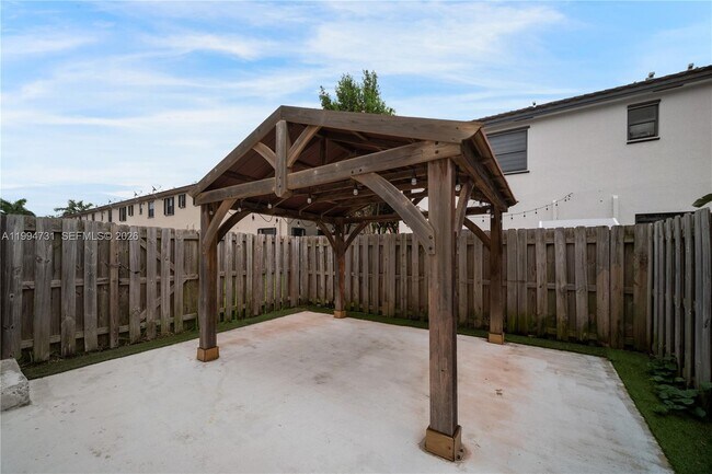 Building Photo - 11508 SW 248th Ln