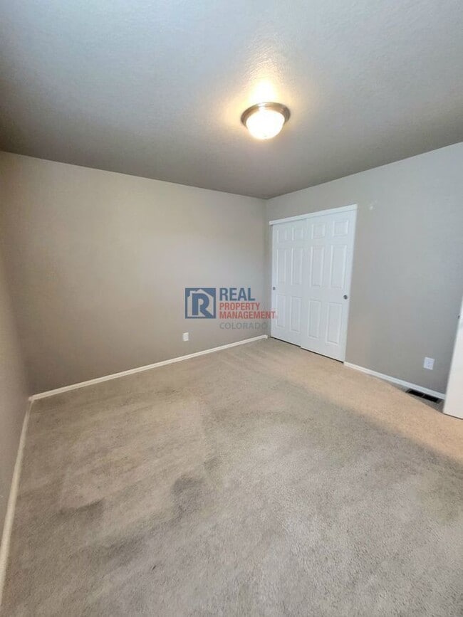 Building Photo - 6075 Sun Mesa Cir