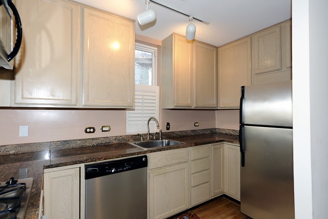 Building Photo - 1757 T Street NWUnit C